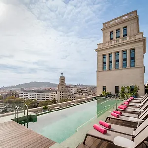 45 Times 4*, Barcelona Španělsko