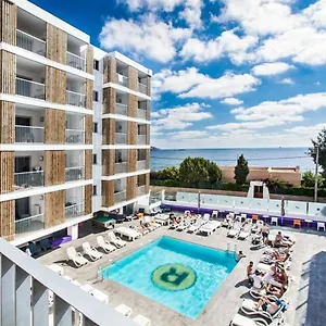 https://ryans-ibiza-apartments.ibizaislandhotels.net